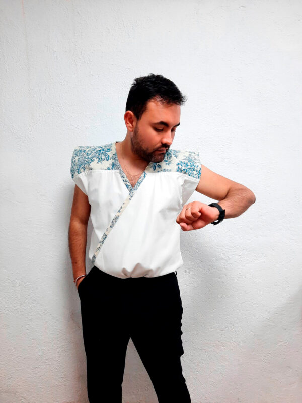 Shitsuko Sleeveless Shirt-Kimono - Image 3