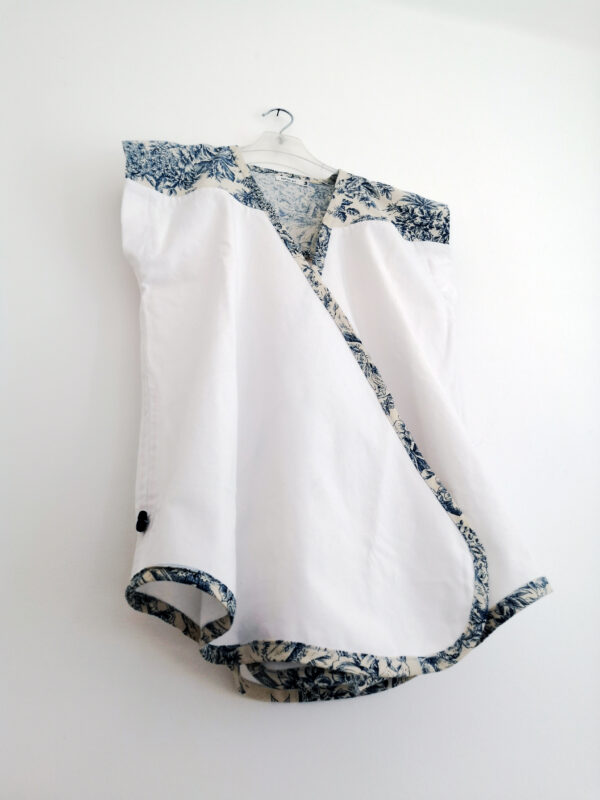 Shitsuko Sleeveless Shirt-Kimono - Image 7